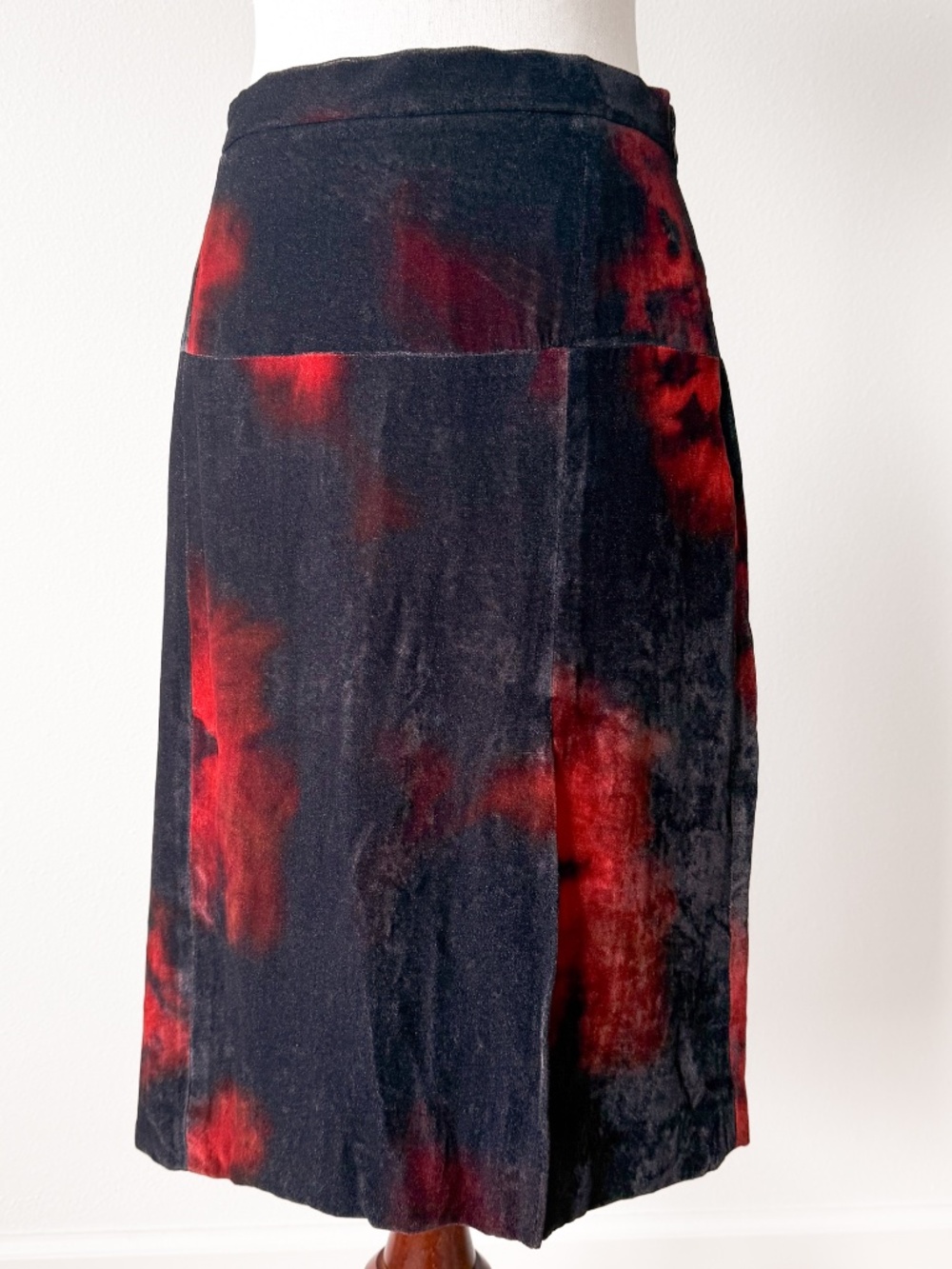 Altuzarra floral velvet midi skirt in deep black and red, Size M